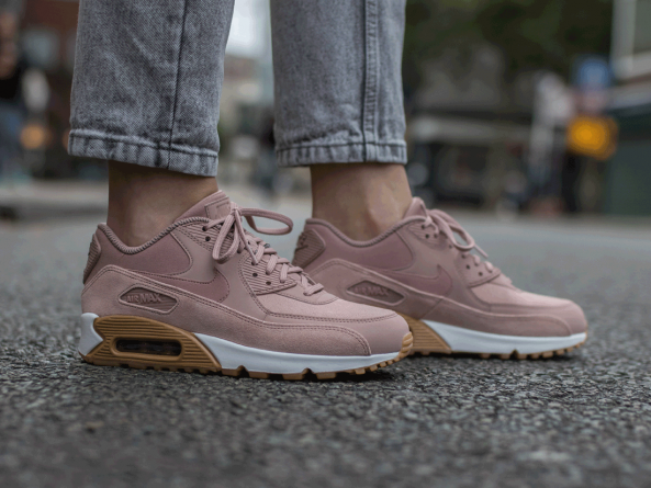 nike air max particle pink